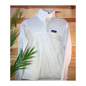 Patagonia women's fleece pull over | Size: Medium